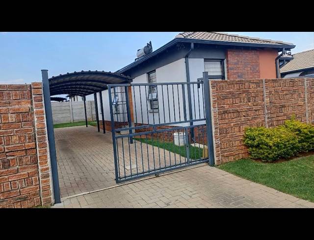 3 BEDROOM FREESTANDING FOR SALE IN SKY CITY